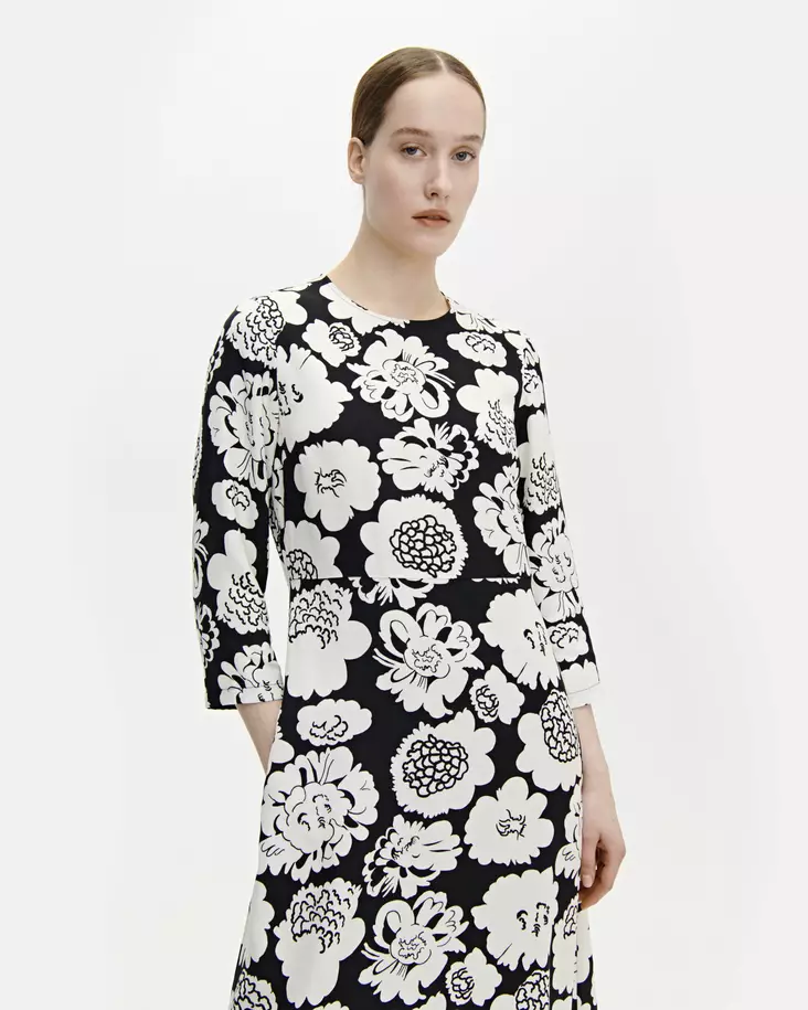 Marimekko Janetta Pieni Pioni Viskoosisekoitemekko Musta 