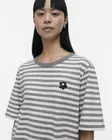 Marimekko Kioski Tasaraita Unikko Unisex T-paita - Trikoopaidat ja Collegepaidat - 094543-894 - 4