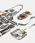 Marimekko Puutarhurin Parhaat Patalappu - Marimekko Keittiötekstiilit - 6411254992494 - 2