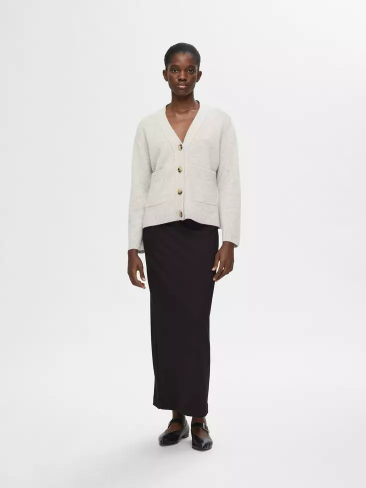 Selected Femme Cille Lyhyt Neuletakki Taskuilla - Neuletakit - 24616094758LIGHTG - 1