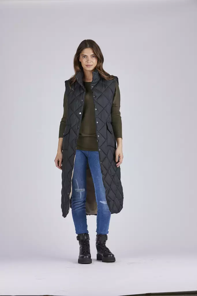 FREE/QUENT Olga Pitkä Toppaliivi Korkea Kaulus - Toppatakit ja Toppaliivit - 213123112BLACK - 1