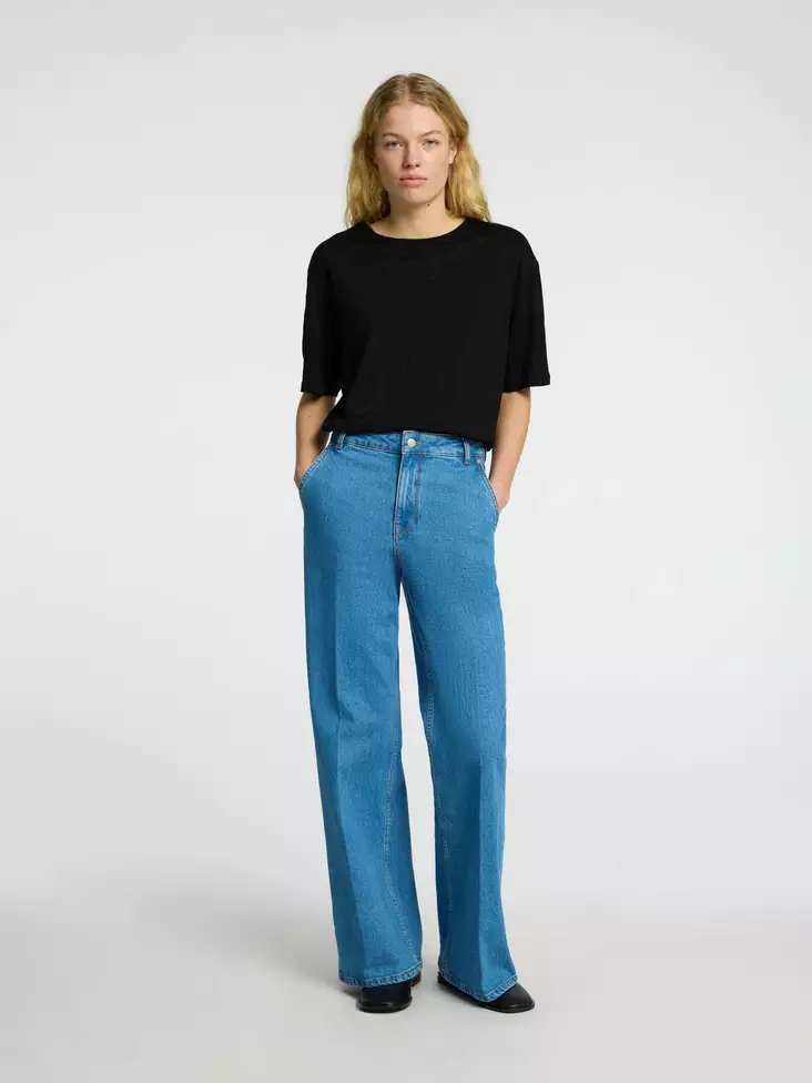 SELECTED FEMME Vilja Lyhythihainen Pellavapaita - Trikoopaidat ja Collegepaidat - 25216090089BLACK - 1