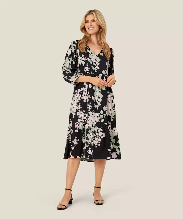 MASAI Nette Kukkakuosillinen Viskoosimekko - Kangasmekot - 2521010357-6048P - 1