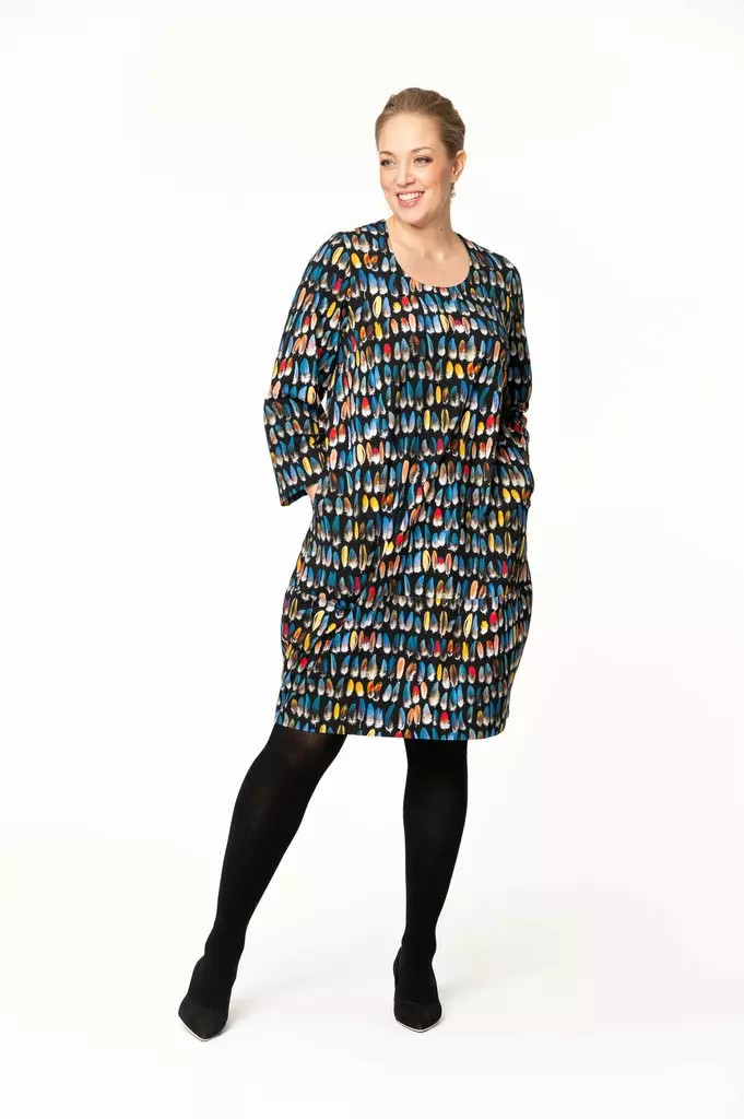 Aino Merette Feather Mekko - Trikoomekot ja Collegemekot - 243MERETTEFEATHER - 1