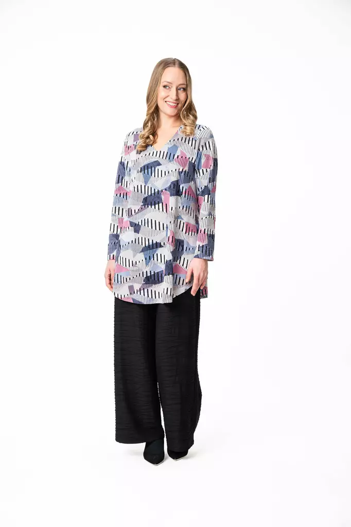 Aino Pepi Kinos Viskoositrikoo Tunika - Trikootunikat ja Collegetunikat - 253PEPIKINOS - 1