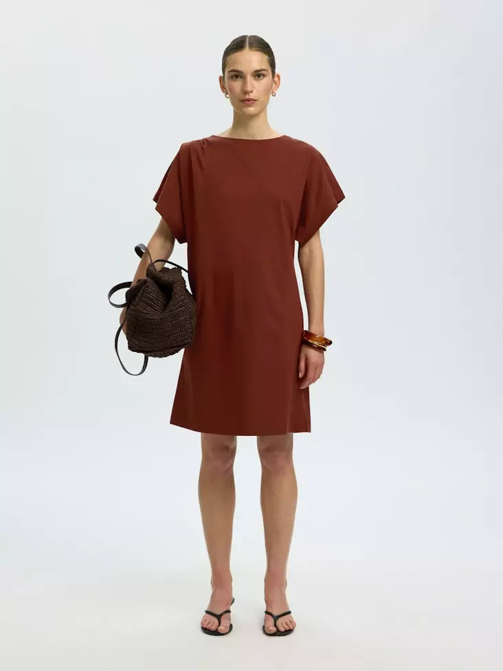SELECTED WOMEN SLFCALLI Lyhythihainen Minimekko - Trikoomekot ja Collegemekot - 26316101454CHERRY - 1